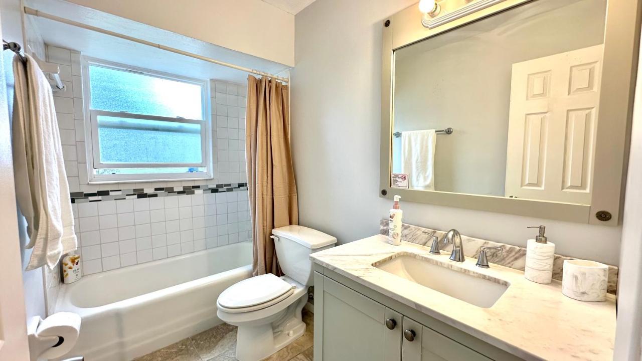 Cozy Rooms Near Busch Gardens Tampa Exterior photo